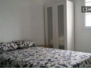 Habitación en piso compartido de 3 habitaciones en...