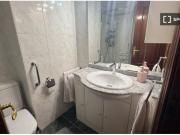 Habitación en piso compartido de 3 habitaciones en...