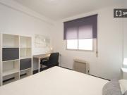 Habitación en piso compartido de 3 habitaciones en...