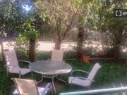 Habitación en piso compartido de 3 habitaciones en Son...