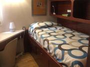 Habitación en piso compartido de 3 habitaciones en Sant...