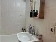 Habitación en piso compartido de 3 habitaciones en Sant...