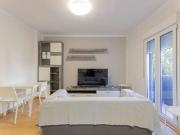 Habitación en piso compartido de 3 habitaciones en Tres...