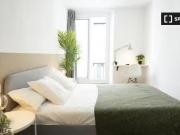 Habitación en piso compartido de 4 habitaciones, El...