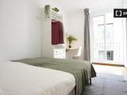 Habitación en piso compartido de 4 habitaciones, El...