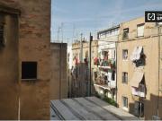 Habitación en piso compartido de 4 habitaciones en...