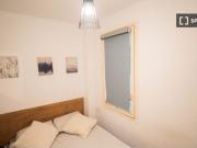 Habitación en piso compartido de 4 habitaciones en...