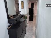 Habitación en piso compartido de 4 habitaciones en...