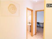 Habitación en piso compartido de 4 habitaciones en...