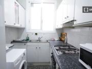 Habitación en piso compartido de 4 habitaciones en...