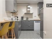 Habitación en piso compartido de 4 habitaciones en...