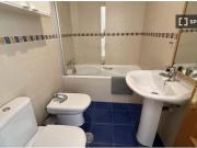 Habitación en piso compartido de 4 habitaciones en...