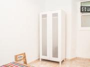 Habitación en piso compartido de 4 habitaciones en El...