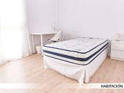 Habitación en piso compartido de 5 habitaciones, El...