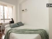 Habitación en piso compartido de 5 habitaciones en...