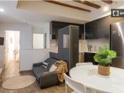 Habitación en piso compartido de 5 habitaciones en...