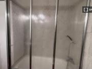 Habitación en piso compartido de 5 habitaciones en...