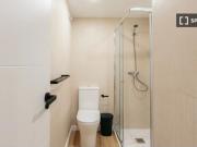 Habitación en piso compartido de 5 habitaciones en...