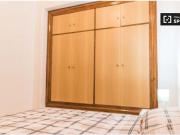 Habitación en piso compartido de 5 habitaciones en...