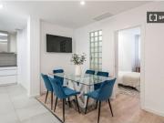 Habitación en piso compartido de 5 habitaciones en...