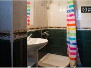 Habitación en piso compartido de 5 habitaciones en...