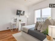 Habitación en piso compartido de 5 habitaciones en...