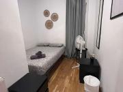 Habitación en piso compartido de 5 habitaciones en La...