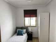 Habitación en piso compartido de 5 habitaciones en...