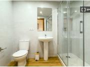 Habitación en piso compartido de 6 habitaciones en... Habitación en piso compartido de 6 habitaciones en...