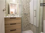 Habitación en piso compartido de 6 habitaciones en...