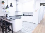 Habitación en piso compartido de 6 habitaciones en... Habitación en piso compartido de 6 habitaciones en...