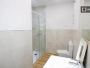 Habitación en piso compartido de 6 habitaciones en...