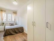 Habitación en piso compartido de 6 habitaciones en Jerónimos