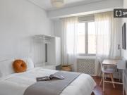 Se alquila habitación en piso compartido en Ríos Rosas