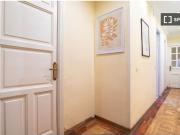 Habitación en piso compartido de 7 habitaciones en...