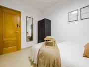 Habitación en piso compartido de 7 habitaciones en...