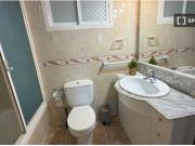 Habitación en piso compartido de 7 habitaciones en...