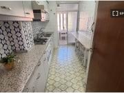 Habitación en piso compartido de 7 habitaciones en...