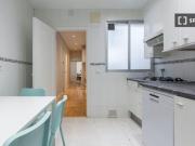 Habitación en piso compartido de 7 habitaciones en Argüelles