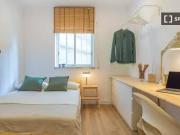 Habitación en piso compartido de 7 habitaciones en La...