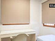 Habitación en piso compartido de 8 habitaciones, Alcalá...