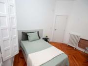 Habitación en piso compartido de 8 habitaciones en...