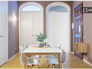 Habitación en piso compartido de 8 habitaciones en...