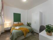 Habitación en piso compartido de 8 habitaciones en La...