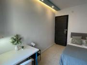 Habitación en piso compartido de 8 habitaciones en Sevilla