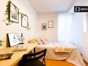 Habitación en piso compartido de 8 habitaciones en...