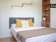 Habitación en piso compartido de 8 habitaciones, Puerta...