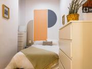 Habitación en piso compartido de 9 habitaciones en...