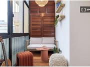 Habitación en piso compartido de 9 habitaciones en...