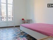 Habitación en piso compartido de 9 habitaciones en La...